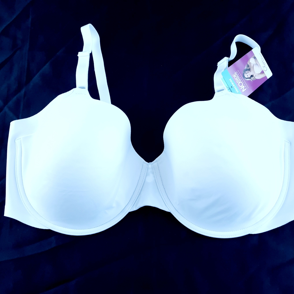 NWT 44 C Olga White Underwire Bra Full Coverage Molded Cups